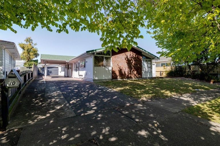 Photo of property in 10 Lockhart Avenue, Milson, Palmerston North, 4414