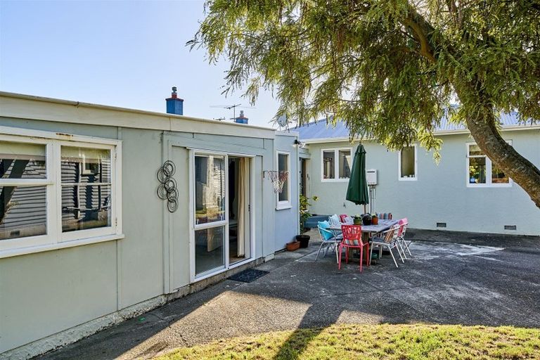 Photo of property in 156 Waiwhetu Road, Waterloo, Lower Hutt, 5011