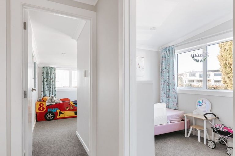 Photo of property in 12 Mcdonnell Street, Omokoroa, 3114