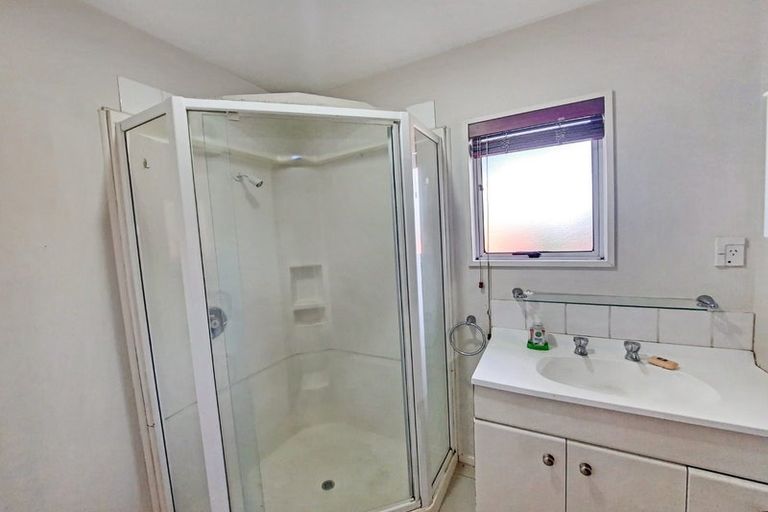 Photo of property in 3 Quirk Place, Sockburn, Christchurch, 8042