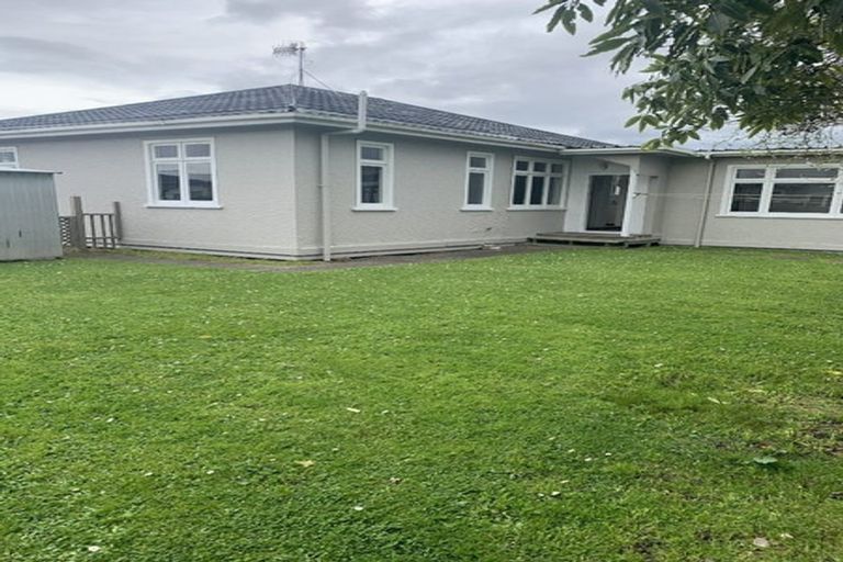 Photo of property in 52-52c Keith Street, Roslyn, Palmerston North, 4414