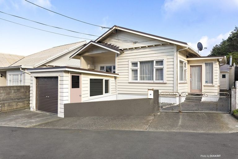 Photo of property in 36 Brighton Street, Island Bay, Wellington, 6023