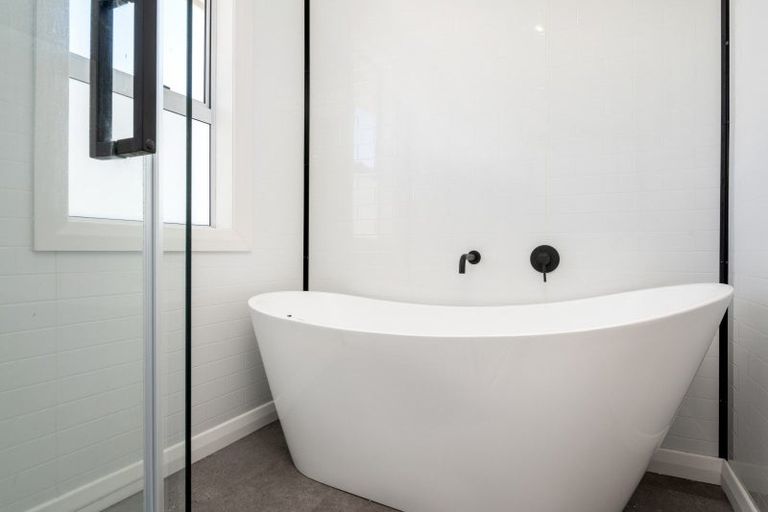 Photo of property in 12 Linton Street, Mayfield, Blenheim, 7201