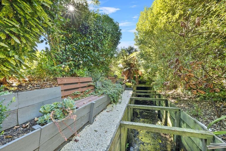 Photo of property in 150 Grimseys Road, Redwood, Christchurch, 8051
