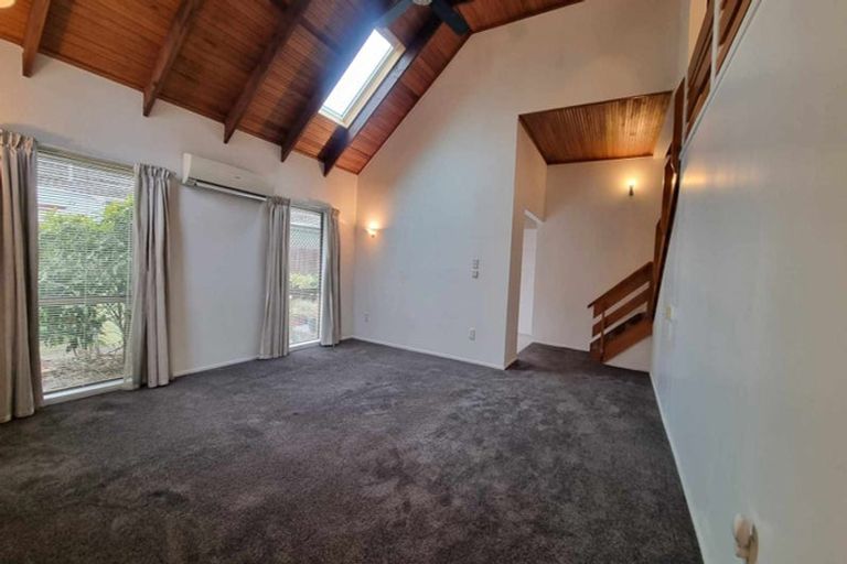 Photo of property in 4 Cullahill Street, Harewood, Christchurch, 8051