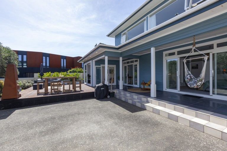 Photo of property in 30 Newry Road, Raumati Beach, Paraparaumu, 5032
