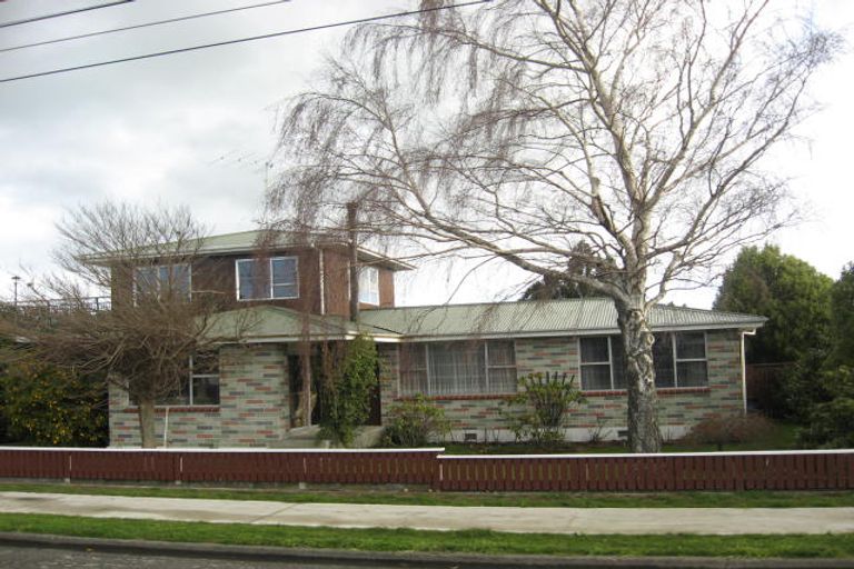 Photo of property in 131 Pembroke Street, Carterton, 5713