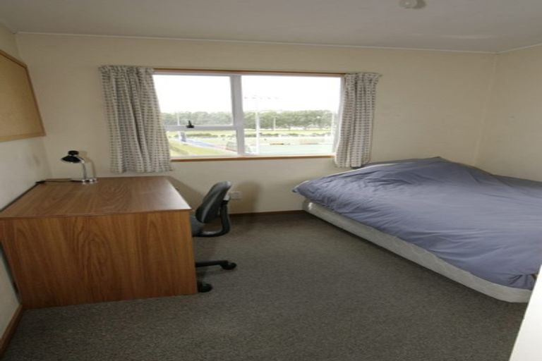 Photo of property in 90 Harbour Terrace, North Dunedin, Dunedin, 9016