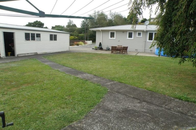 Photo of property in 20 Church Street, Tirau, 3410