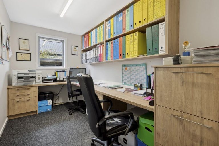 Photo of property in 23 Thornly Park Avenue, Mosgiel, 9024