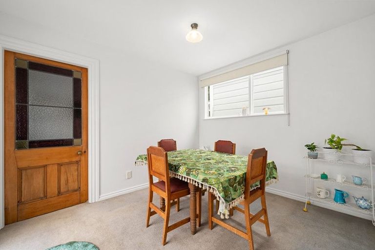 Photo of property in 141 Aro Street, Aro Valley, Wellington, 6021