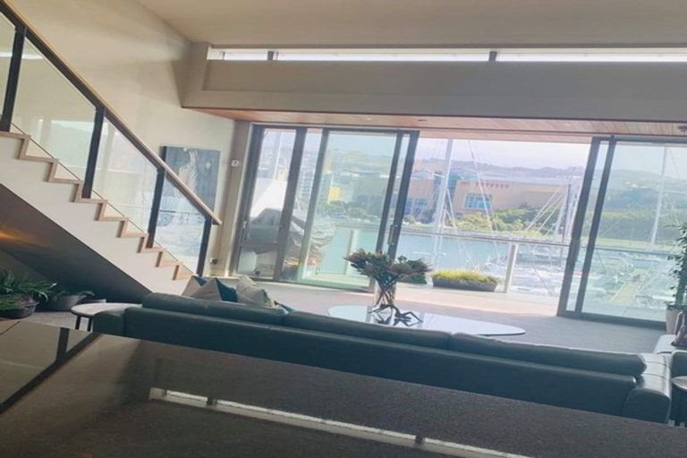 Photo of property in Clyde Quay Wharf, 3b/5 Clyde Quay Wharf, Te Aro, Wellington, 6011