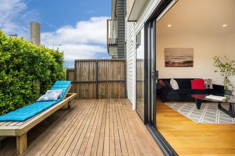 Photo of property in 133 Glenvar Ridge Road, Long Bay, Auckland, 0630