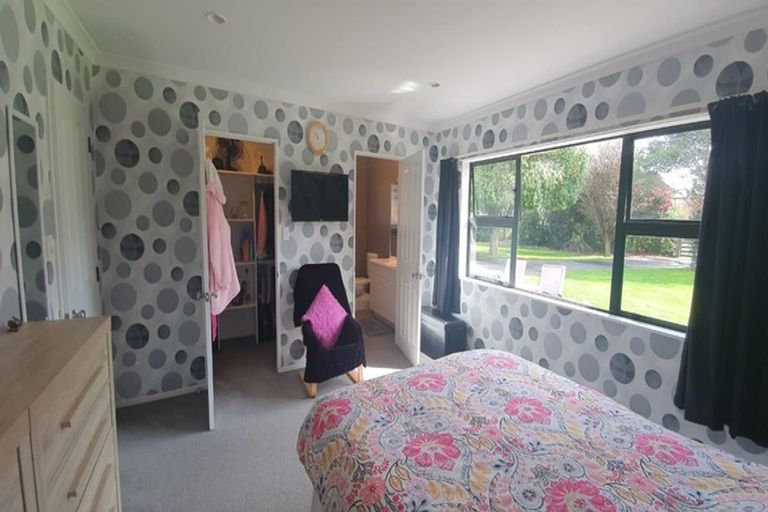 Photo of property in 125 Wells Place, Cambridge, 3493