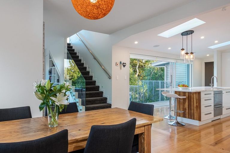 Photo of property in 40 Channel View Road, Campbells Bay, Auckland, 0630