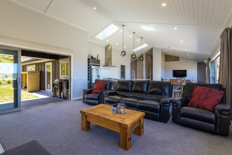 Photo of property in 71 Ross Rise, Kinloch, Taupo, 3385