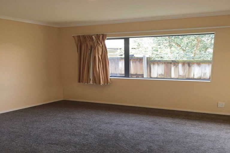 Photo of property in 10 Sayes Close, East Tamaki, Auckland, 2013