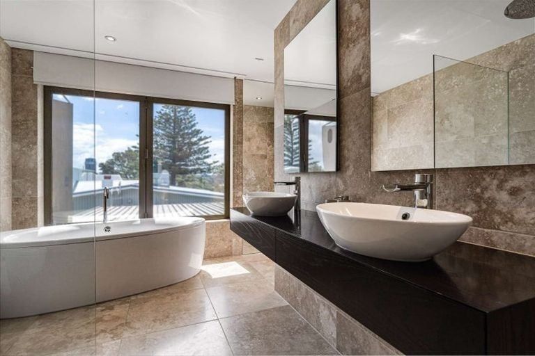 Photo of property in 5/37 Clifton Road, Hauraki, Auckland, 0622