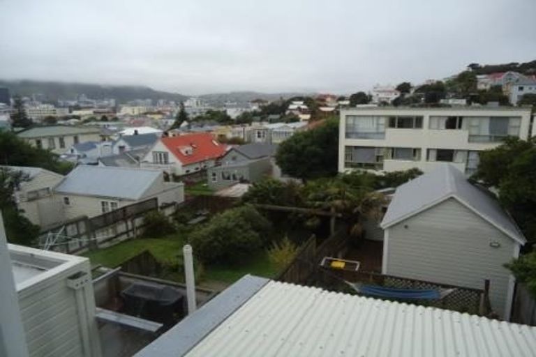 Photo of property in 89 Pirie Street, Mount Victoria, Wellington, 6011