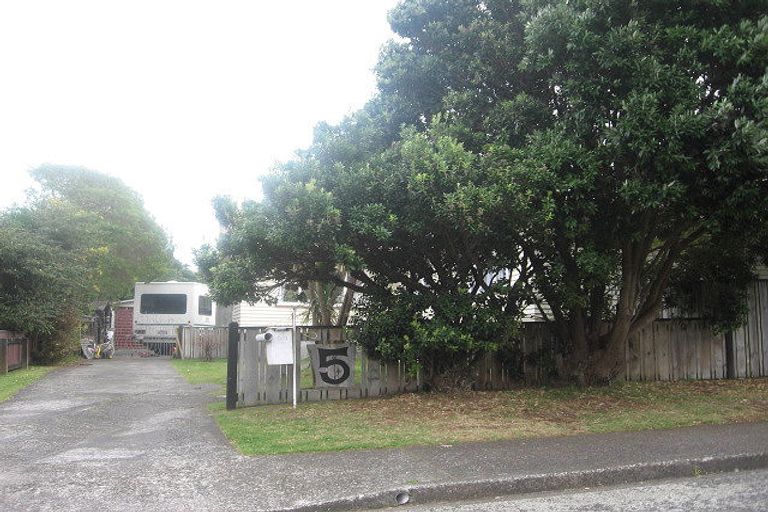 Photo of property in 5 Smith Street, Paekakariki, 5034
