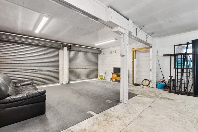 Photo of property in 212 Cambridge Road, Bethlehem, Tauranga, 3110