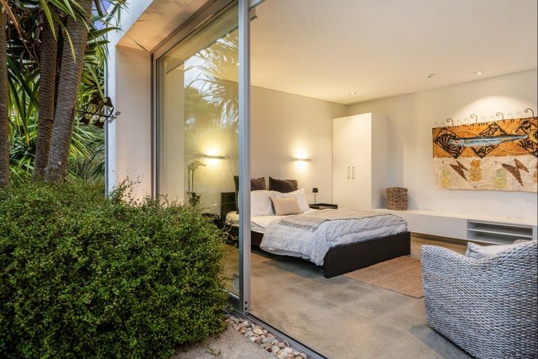 Photo of property in 64 Taumata Road, Omaha, 0986