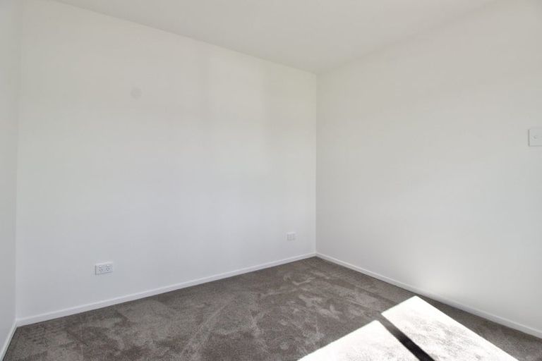 Photo of property in 111a Lancaster Road, Beach Haven, Auckland, 0626