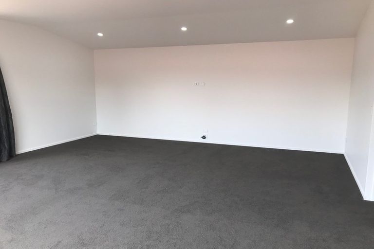 Photo of property in 7b Paterson Road, Mosgiel, 9092