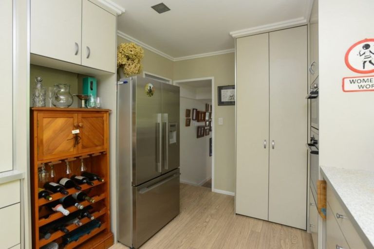 Photo of property in 138 Seafield Road, Eskdale, Napier, 4182