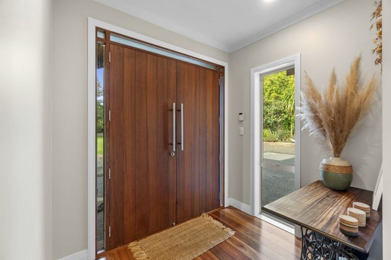 Photo of property in 26b Awhiorangi Promenade, Swanson, Auckland, 0816