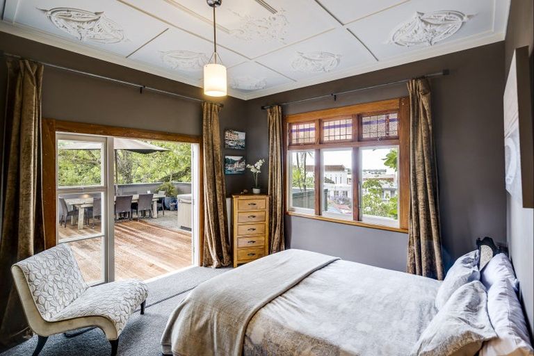 Photo of property in 8 Brewster Street, Bluff Hill, Napier, 4110