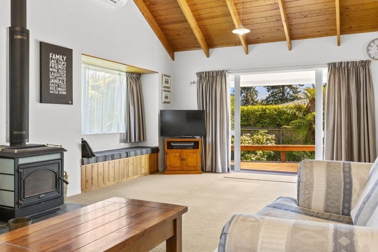 Photo of property in 8 Haines Grove, Rainbow Point, Taupo, 3330