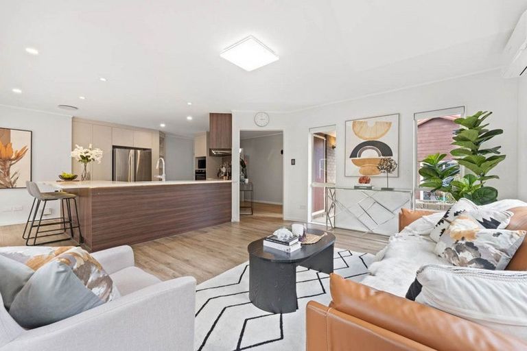 Photo of property in 26 Vintage Drive, Henderson, Auckland, 0612