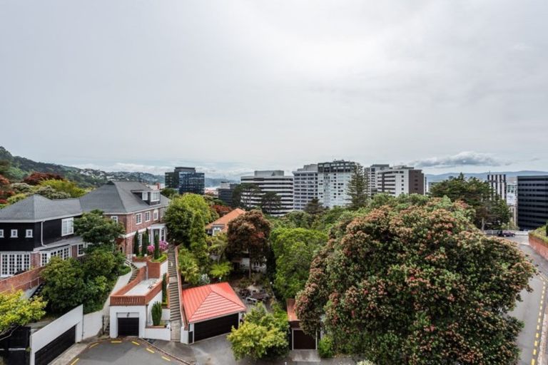 Photo of property in 9 Easdale Street, Kelburn, Wellington, 6012
