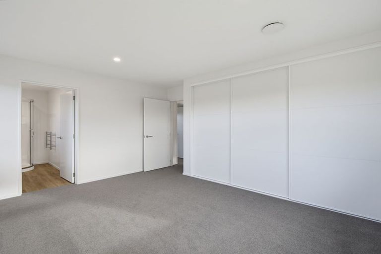Photo of property in 38 Crossley Avenue, Woodend, 7610