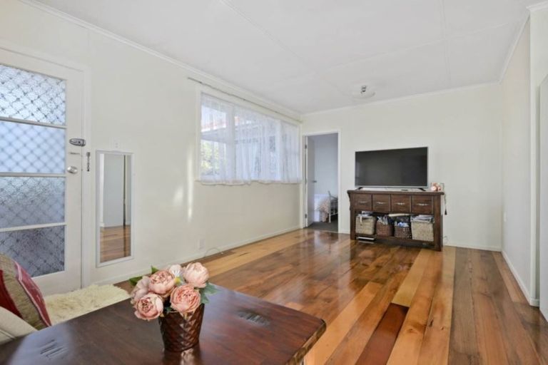 Photo of property in 3/34 Miro Street, New Lynn, Auckland, 0600