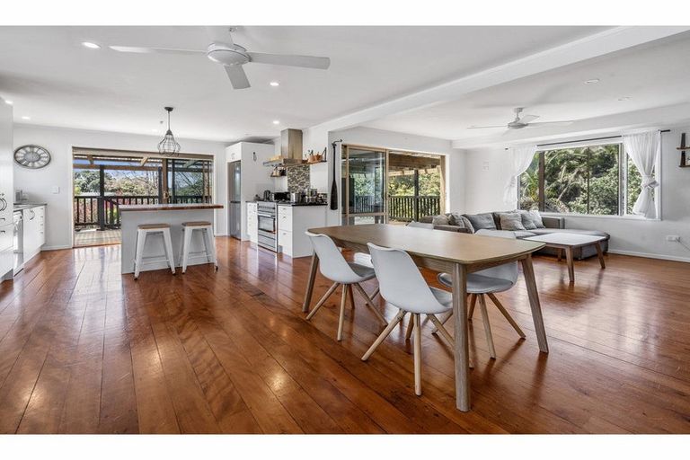 Photo of property in 57 Hauraki Road, Leigh, Warkworth, 0985