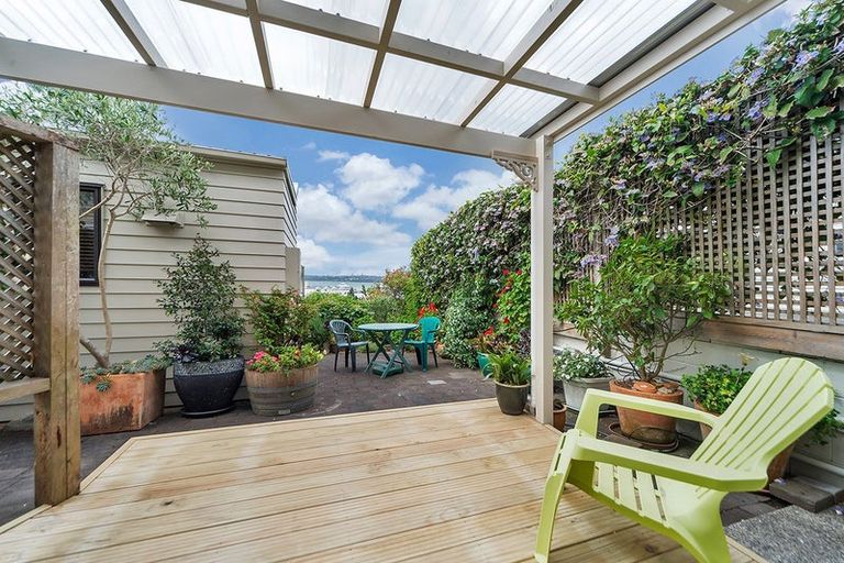 Photo of property in 1/9 Calliope Road, Devonport, Auckland, 0624