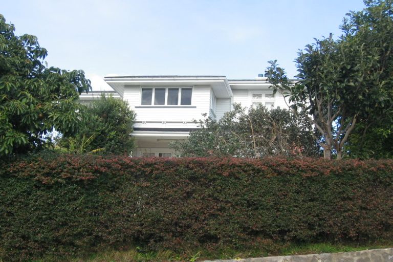 Photo of property in 17 Coleman Terrace, Hospital Hill, Napier, 4110