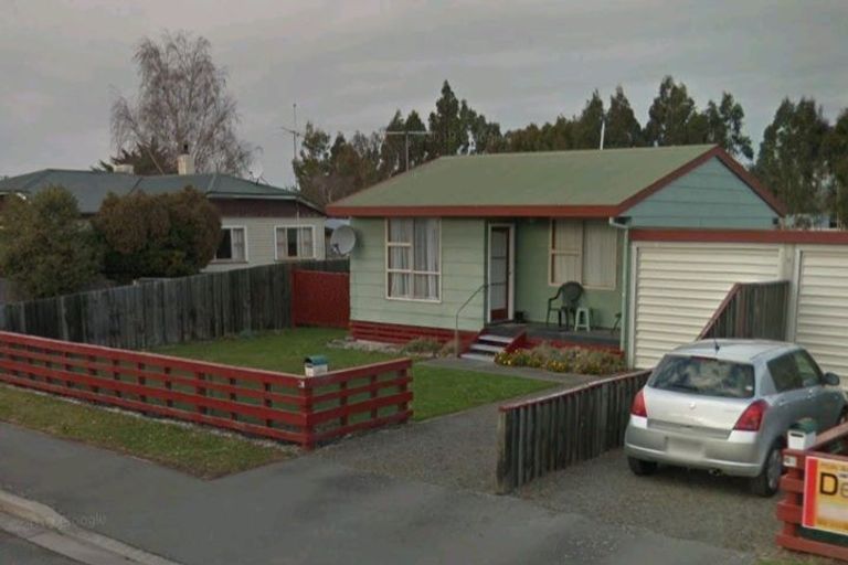 Photo of property in 6 High Street, Hawarden, 7385