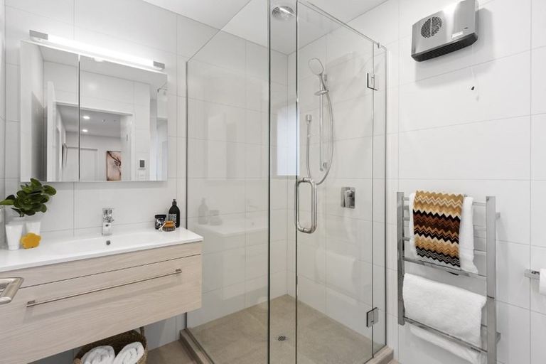 Photo of property in 4/183 Weston Road, St Albans, Christchurch, 8052