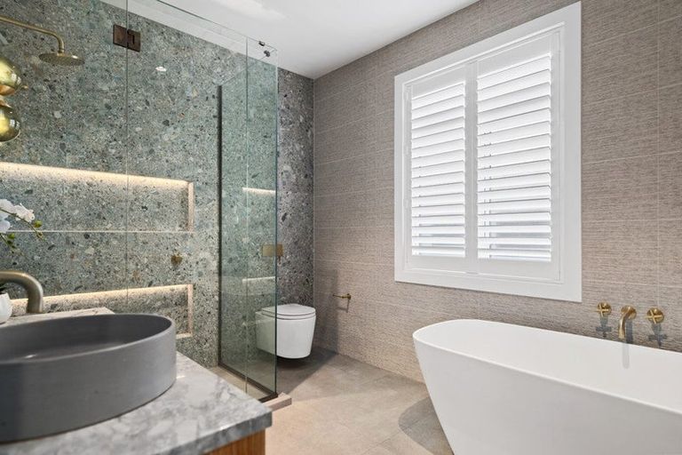 Photo of property in 67 Wairakei Road, Bryndwr, Christchurch, 8052