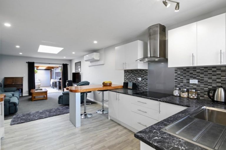 Photo of property in 2/40 Stuart Street, Blenheim, 7201