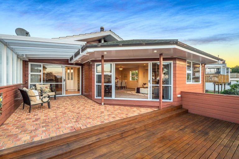 Photo of property in 18 Hepper Street, New Lynn, Auckland, 0600