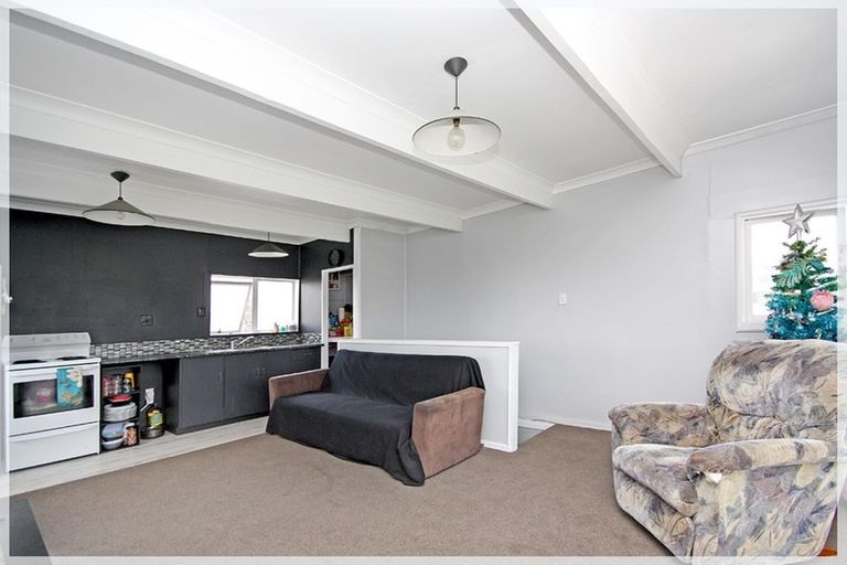 Photo of property in 10 Nelson Street, Foxton Beach, Foxton, 4815