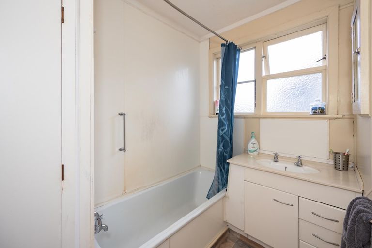 Photo of property in 10 Mclean Street, Oamaru North, Oamaru, 9400