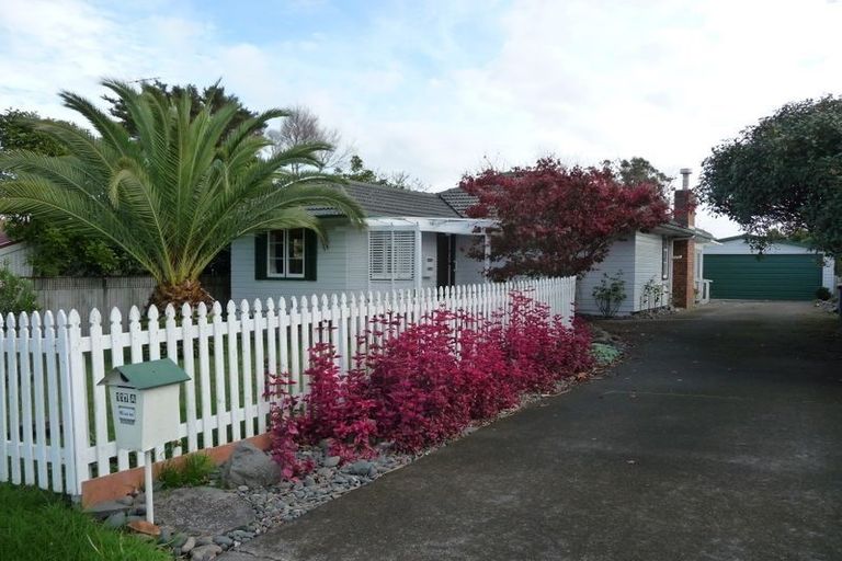 Photo of property in 117a Bruce Road, Glenfield, Auckland, 0629