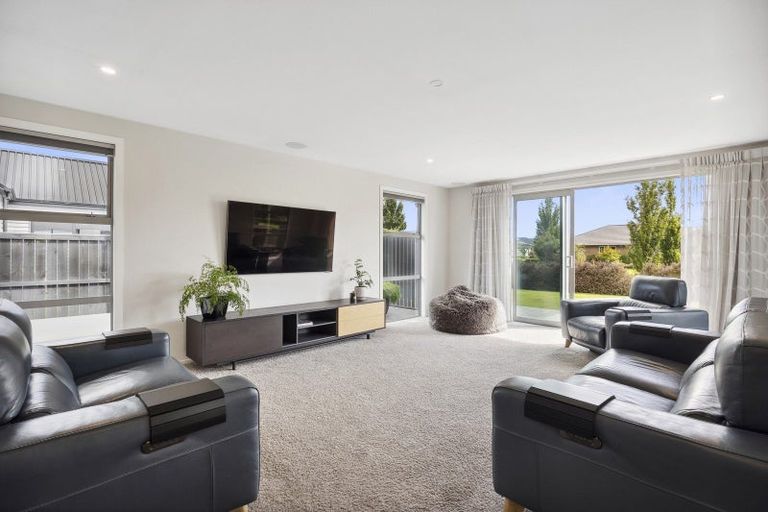 Photo of property in 23 Thornly Park Avenue, Mosgiel, 9024