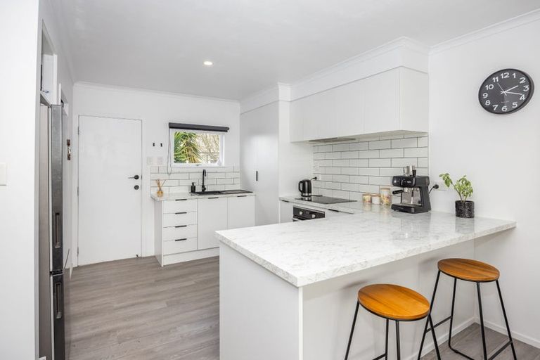 Photo of property in 8b Lee Place, Bader, Hamilton, 3206