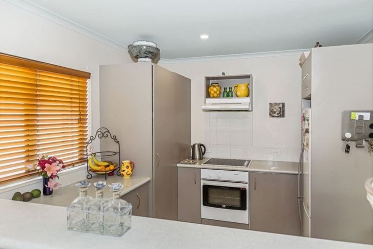 Photo of property in 215 Alec Craig Way, Gulf Harbour, Whangaparaoa, 0930